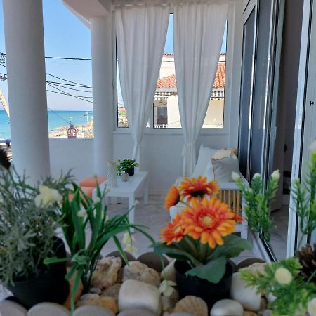 Nefeli Seaside Apartments 波利克罗诺 外观 照片