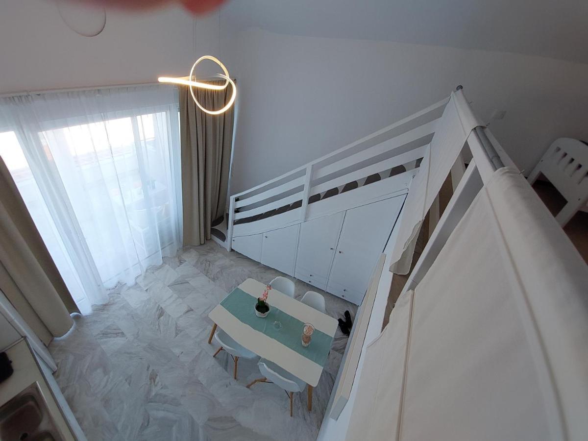 Nefeli Seaside Apartments 波利克罗诺 外观 照片
